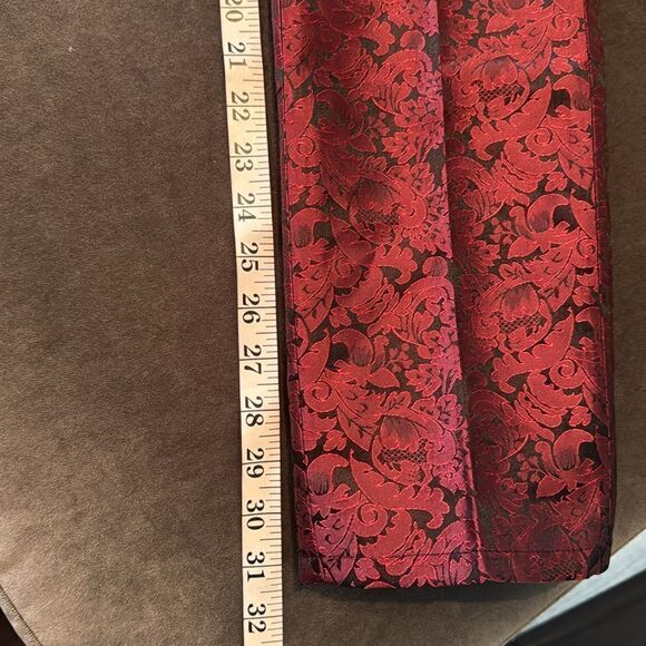 Men’s Boys Burgundy Paisley Slim Fit 3 Piece Tuxedo Size 30 Jacket 29 Pants NWT - Picture 13 of 15